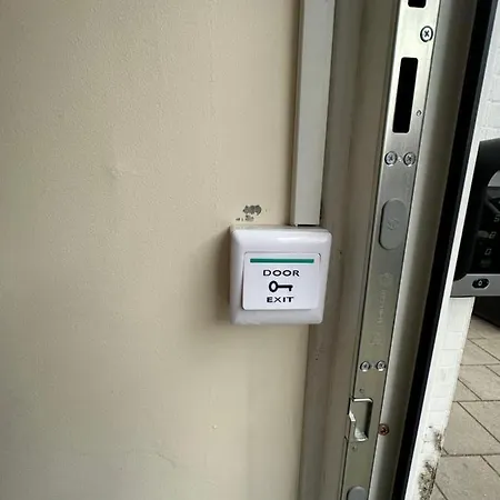 Апартаменты Dvm Escape Flat 2 Бристоль