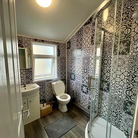 Dvm Escape Flat 2
