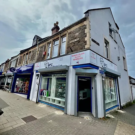 Dvm Escape Flat 2 Bristol